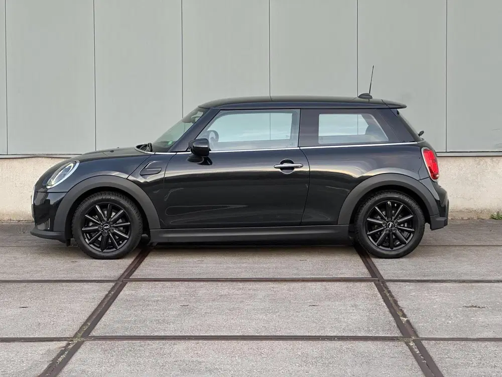 Mini Cooper 1.5 Cooper Essential uit 2023, foto 6