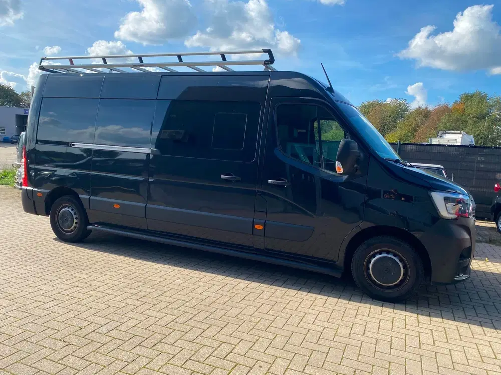 Renault Master T35 2.3 dCi 180 L3H2 6-pers Automaat 49dkm uit 2024, foto 2