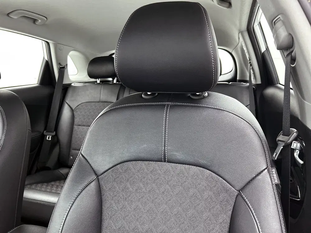 Kia Niro 1.6 GDi Hybrid DynamicLine uit 2021, foto 14