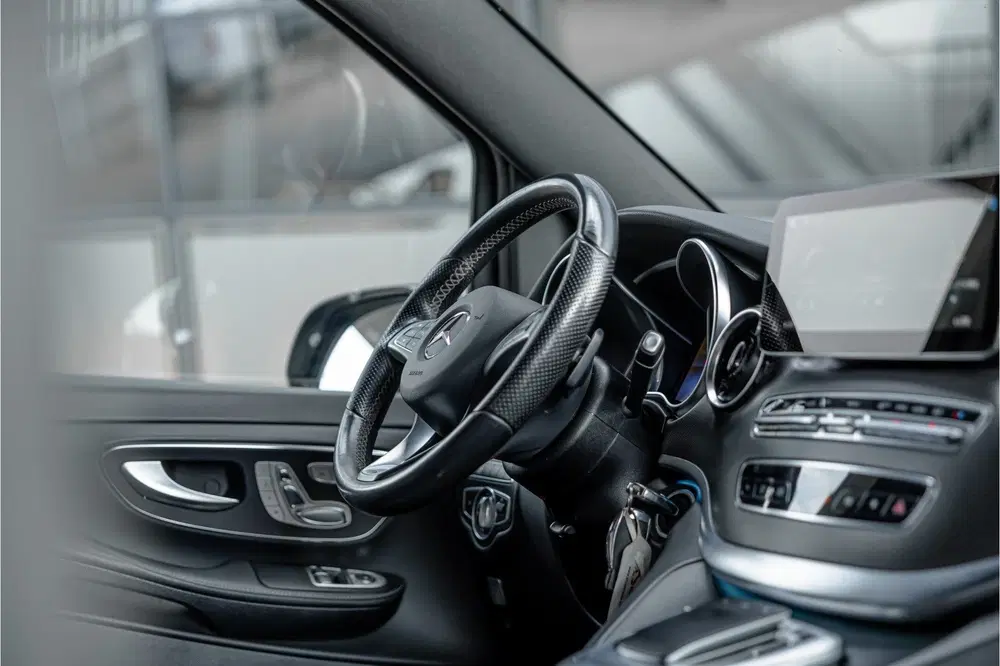Mercedes-Benz V-Klasse 300d Lang uit 2021, foto 10