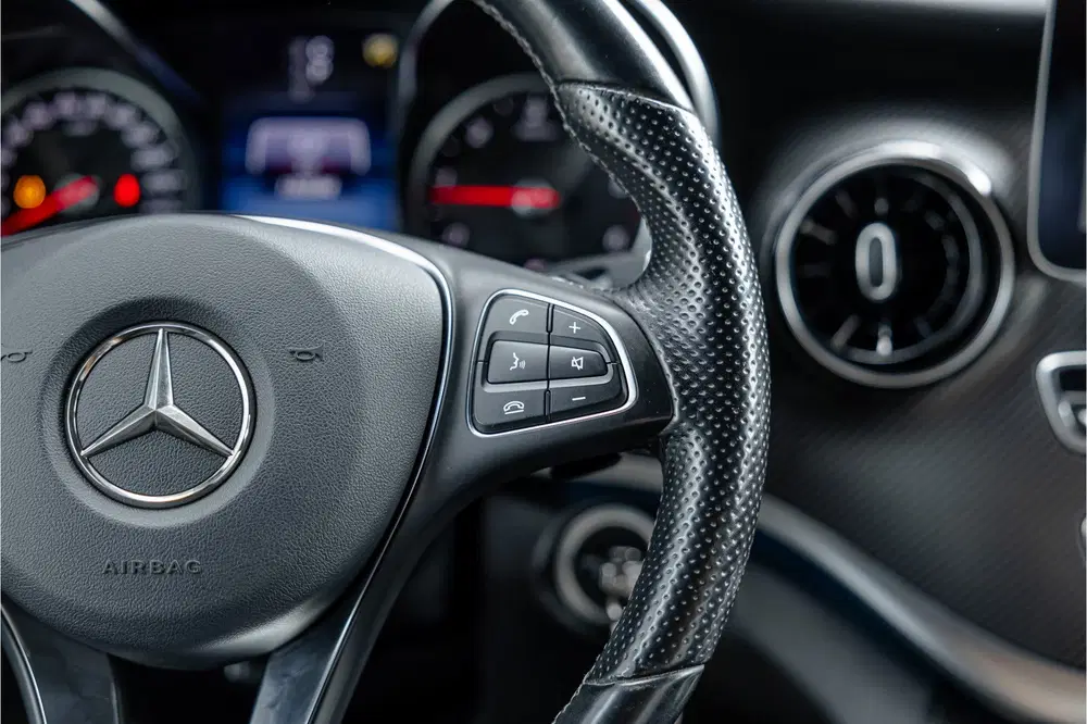 Mercedes-Benz V-Klasse 300d Lang uit 2021, foto 15