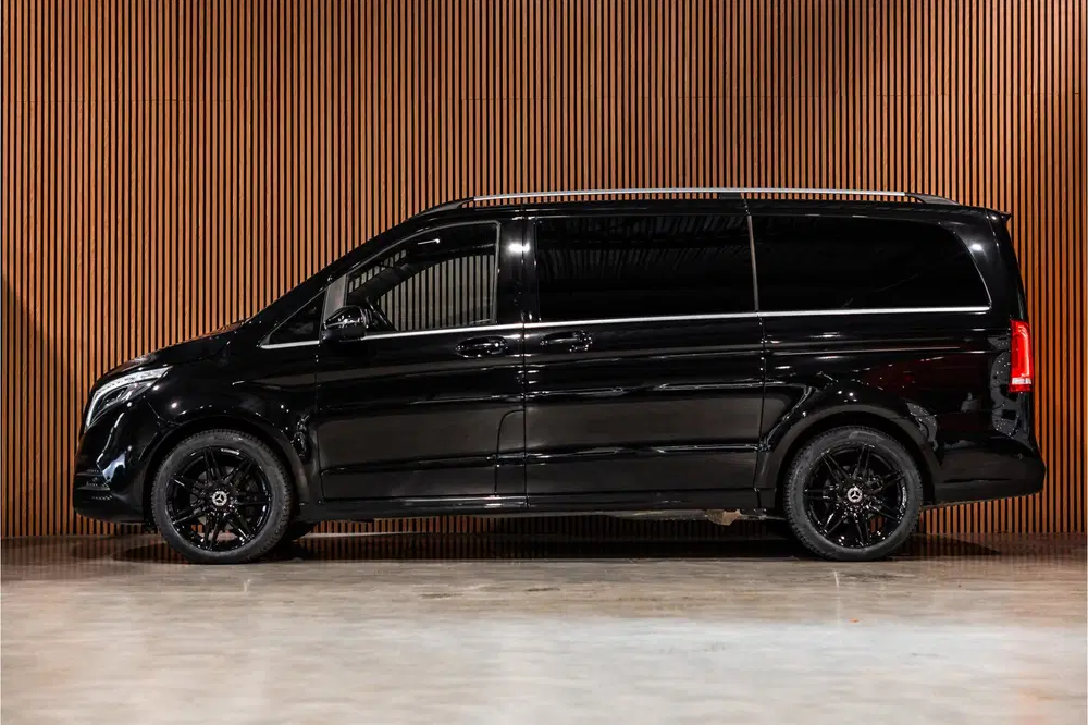 Mercedes-Benz V-Klasse 300d Lang uit 2021, foto 4