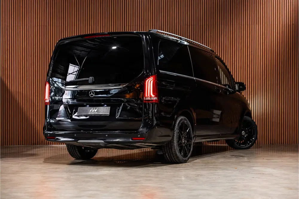 Mercedes-Benz V-Klasse 300d Lang uit 2021, foto 6