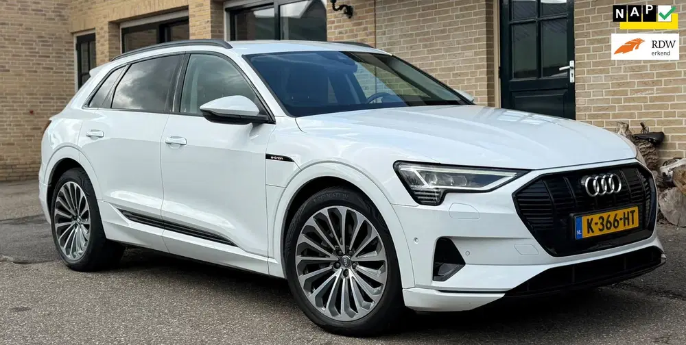 Audi e-tron 50 quattro Business ACC uit 2020