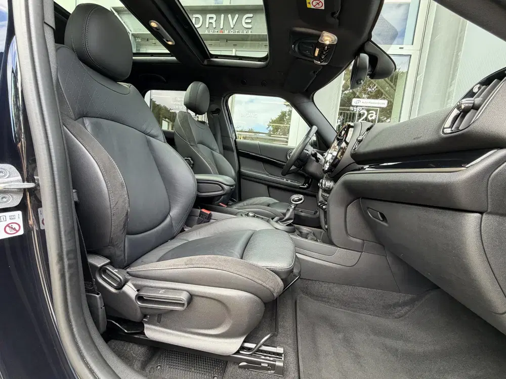Mini Countryman 1.5 Cooper S E ALL4 uit 2021, foto 2