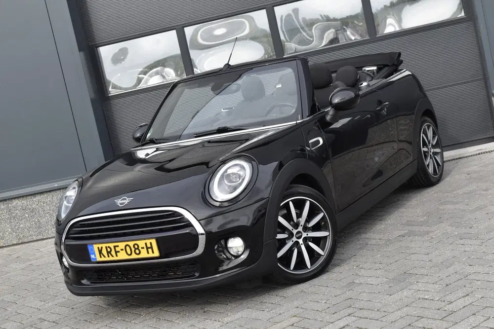 Mini Cabrio 1.5 Cooper Chili Carplay uit 2019, foto 3