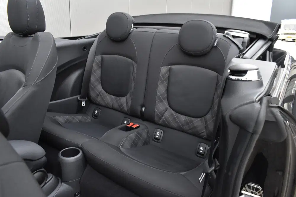 Mini Cabrio 1.5 Cooper Chili Carplay uit 2019, foto 9
