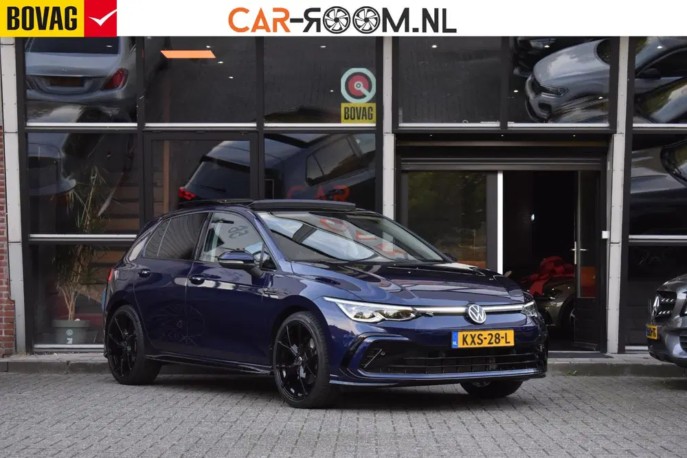Volkswagen Golf 1.5 eTSI R-Line Pano Massage Camera Trekha uit 2020
