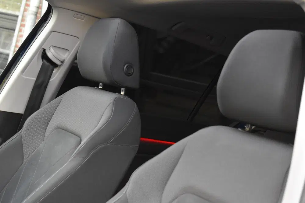 Volkswagen Golf 1.5 eTSI R-Line Pano Massage Camera Trekha uit 2020, foto 13