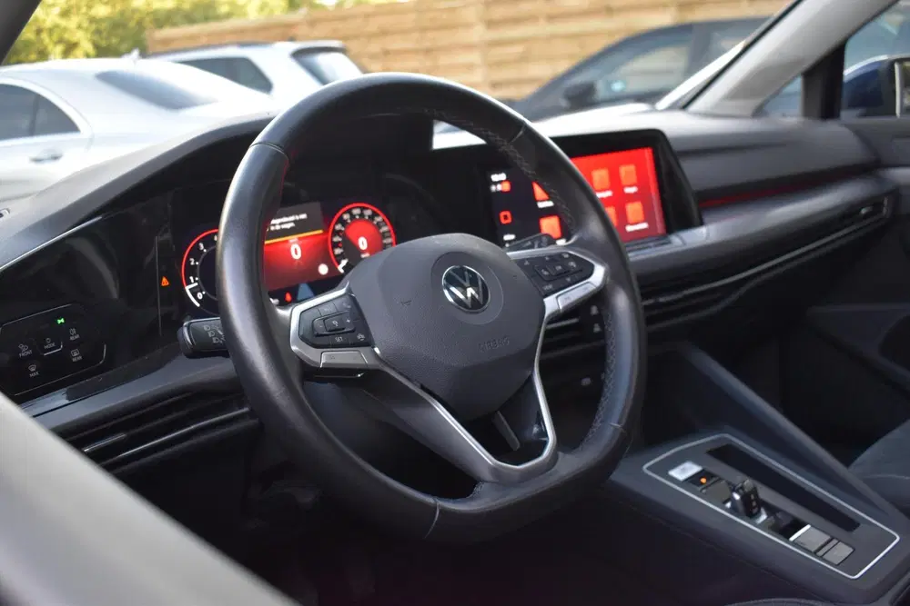 Volkswagen Golf 1.5 eTSI R-Line Pano Massage Camera Trekha uit 2020, foto 14