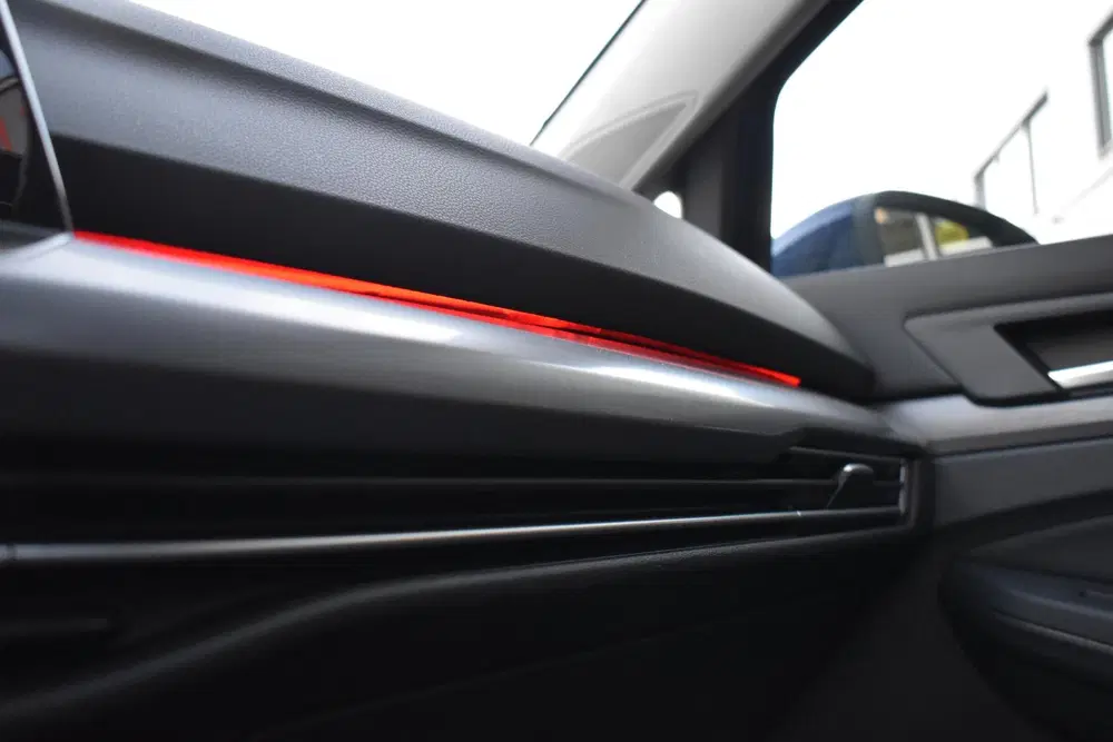 Volkswagen Golf 1.5 eTSI R-Line Pano Massage Camera Trekha uit 2020, foto 15