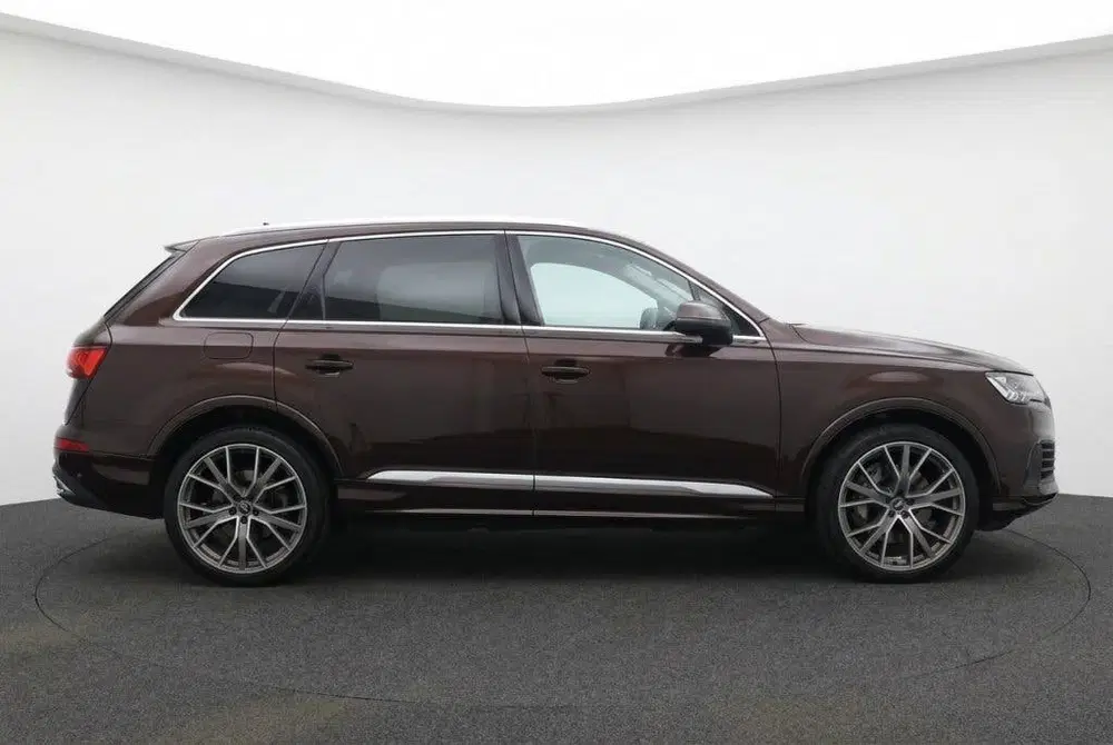 Audi Q7 55 TFSI e quattro S Line Velgen 381PK l Pa uit 2022, foto 3