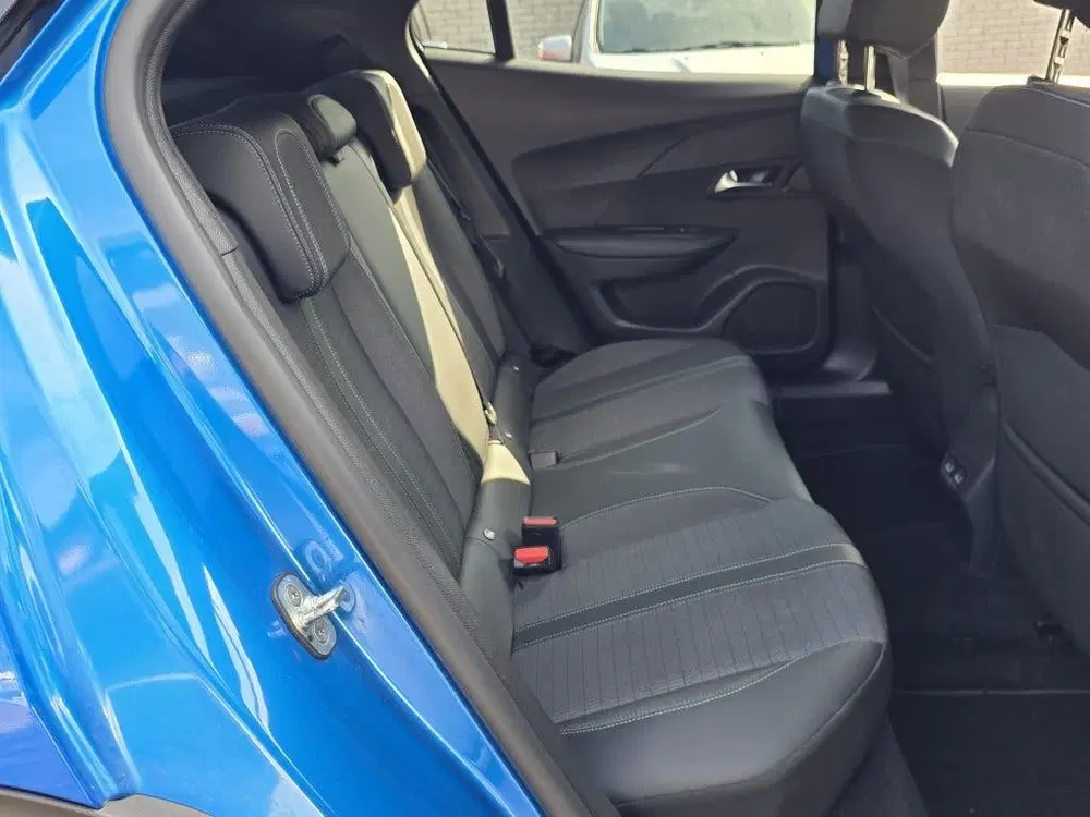 Peugeot 2008 1.2 PureTech Allure automaat navi uit 2023, foto 15