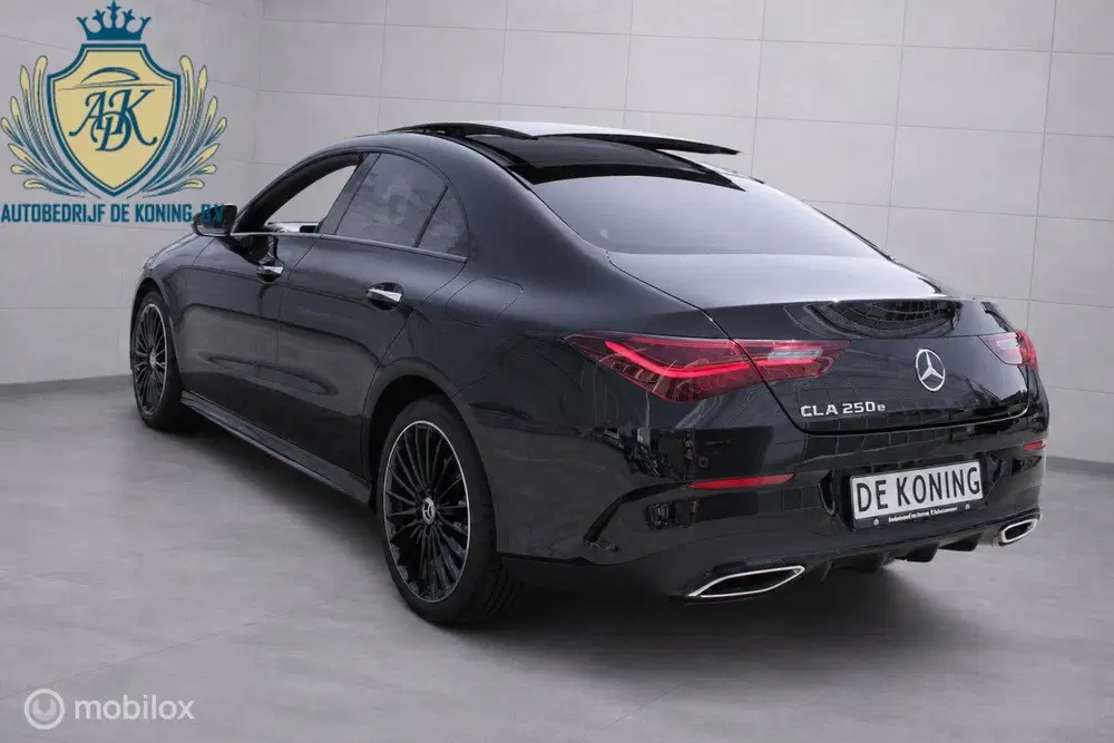 Mercedes-Benz CLA Mercedes CLA-klasse 250 e AMG Line PANO SF uit 2023, foto 4