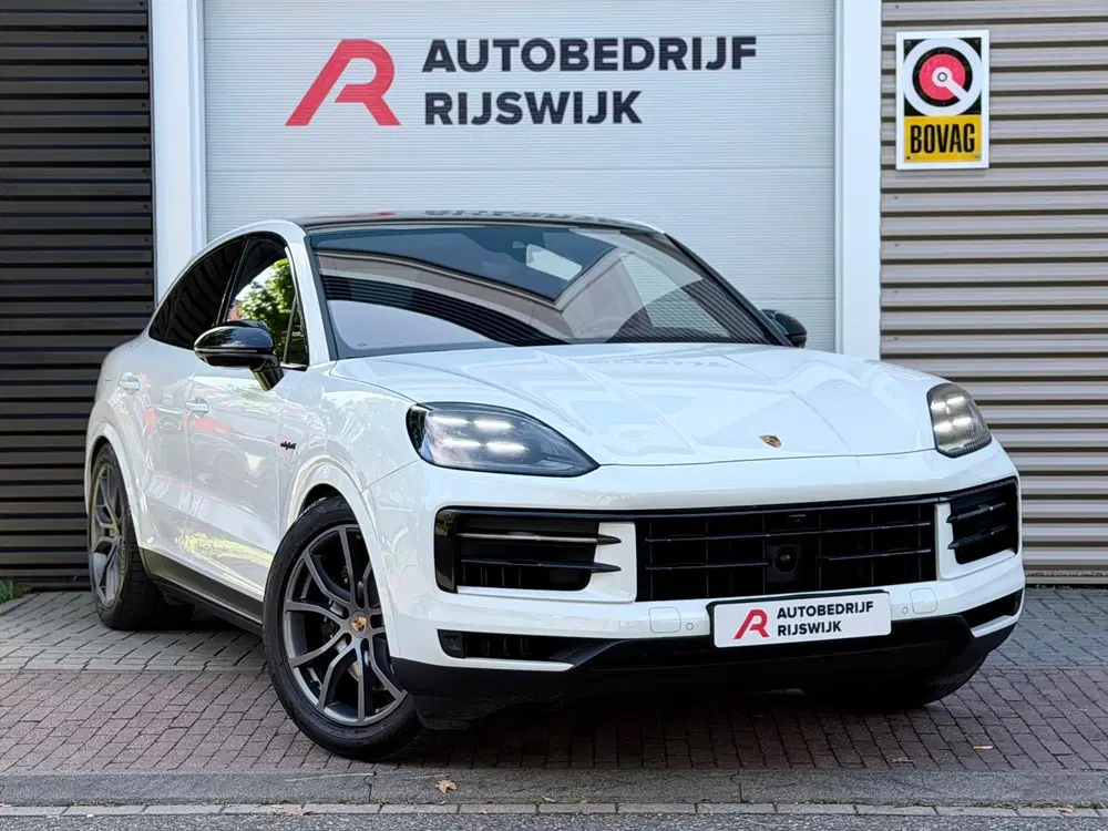 Porsche Cayenne Cayenne Coupé 3.0 E-Hybrid Pano uit 2023, foto 6