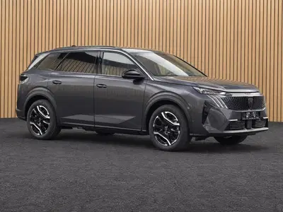 Peugeot 5008 Allure Long Range 97 kWh 7p VOORRAAD KORTI uit 2026