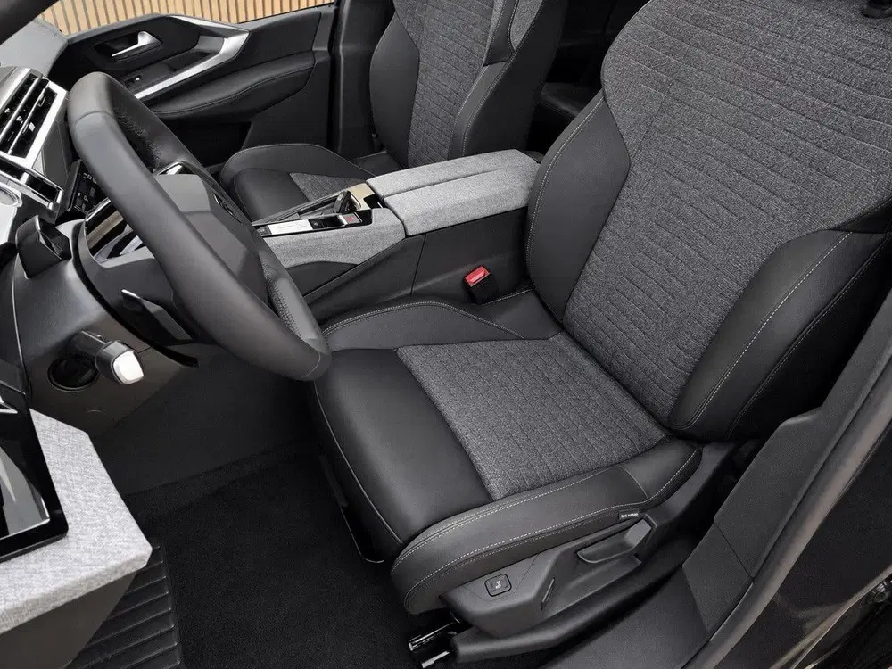 Peugeot 5008 Allure Long Range 97 kWh 7p VOORRAAD KORTI uit 2026, foto 13