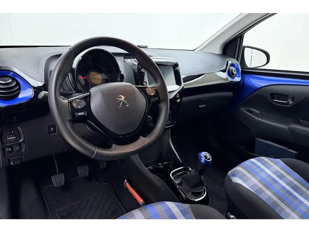 Peugeot 108 1.0 e-VTi Allure uit 2019, foto 14