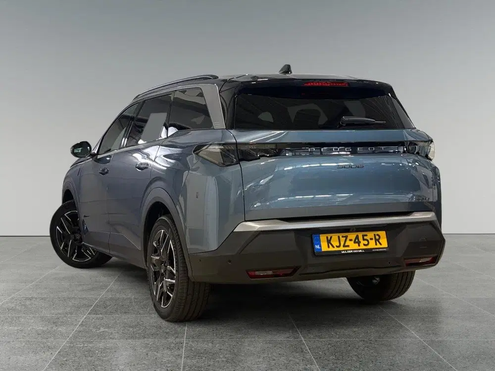 Peugeot 5008 GT Hybrid 145pk e-DCS6 uit 2022, foto 7