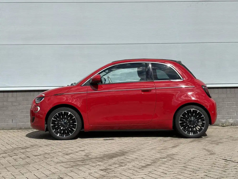 Fiat 500C La Prima 42 kWh Cabrio JBL Soundsysteem uit 2024, foto 2