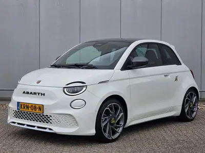 Abarth 500 Turismo 42 kWh Navigatie uit 2024