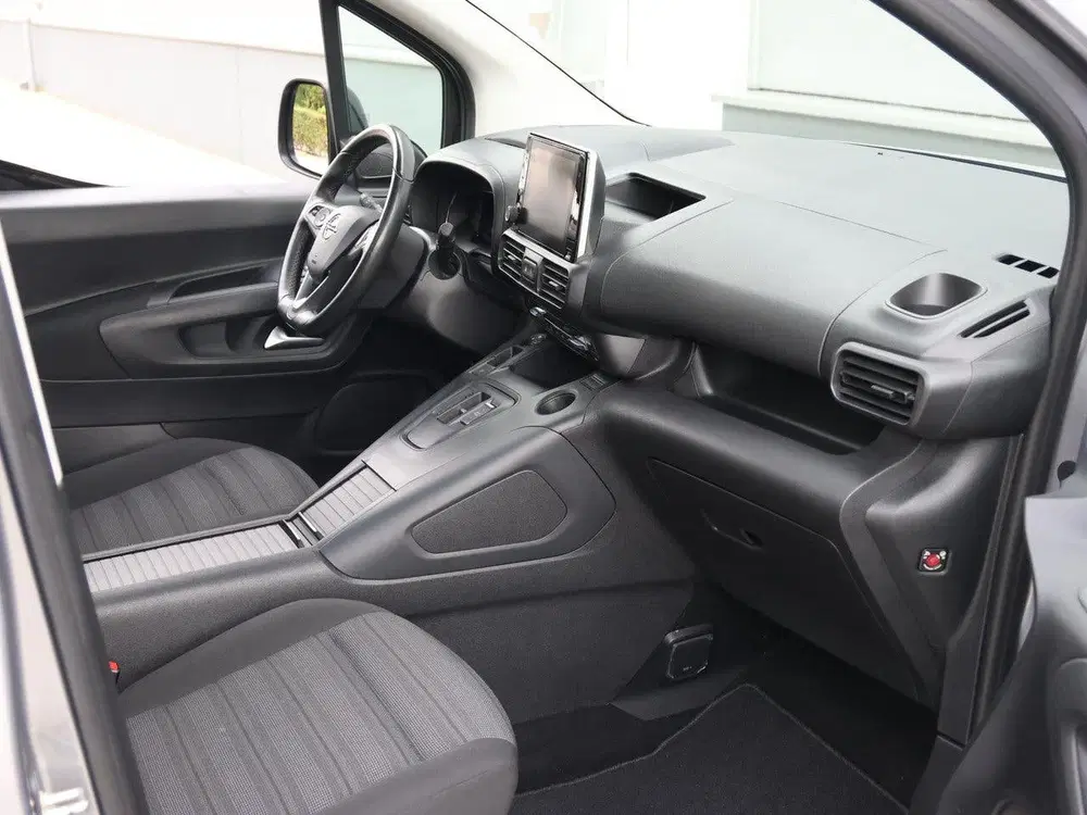 Opel Combo Life L1H1 Elegance 50 kWh 136pk uit 2022, foto 8