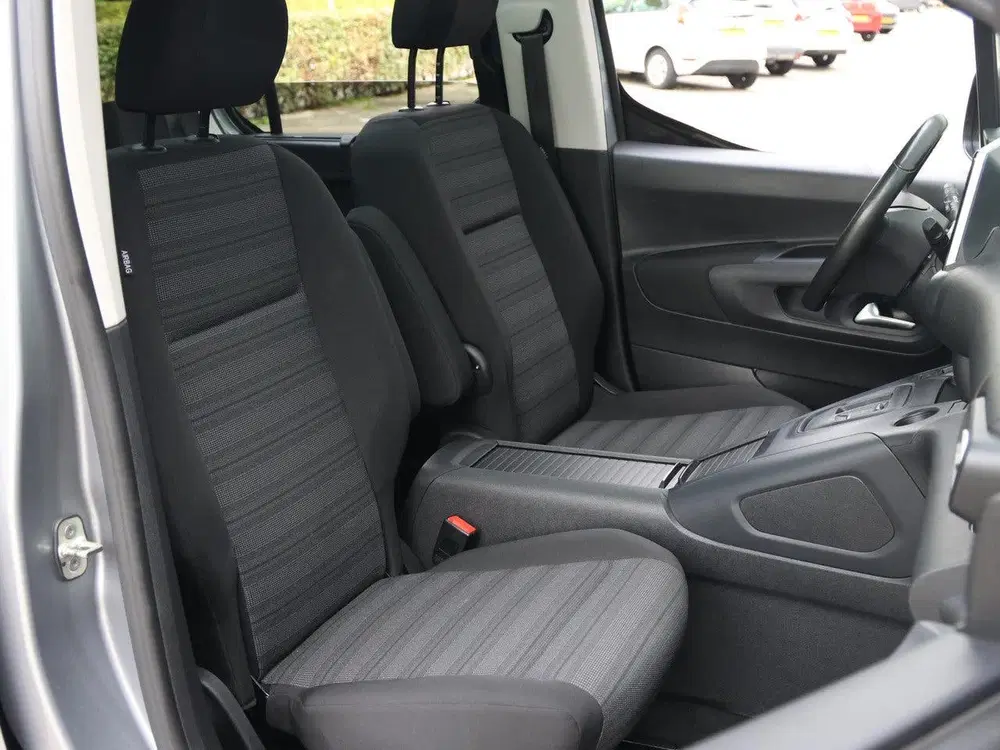 Opel Combo Life L1H1 Elegance 50 kWh 136pk uit 2022, foto 9