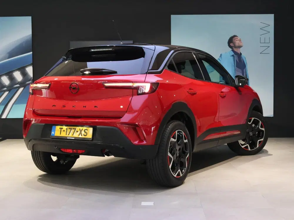 Opel Mokka SUV Level 4 100 pk uit 2023, foto 3