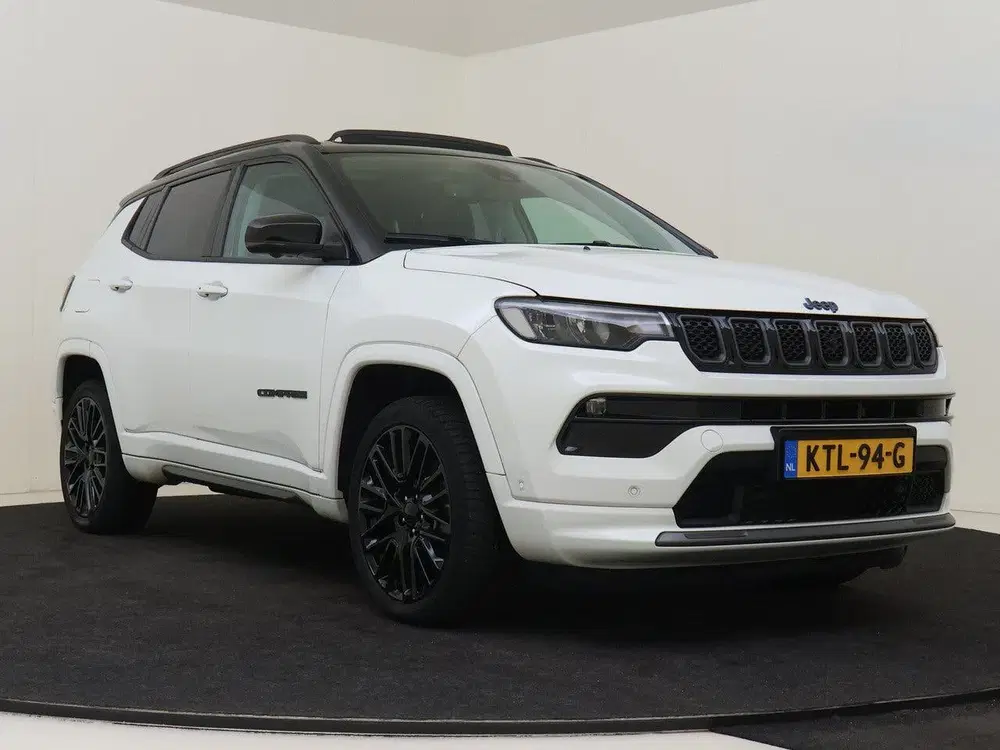 Jeep Compass 4xe 240 Plug-in Hybrid Electric S uit 2022, foto 3