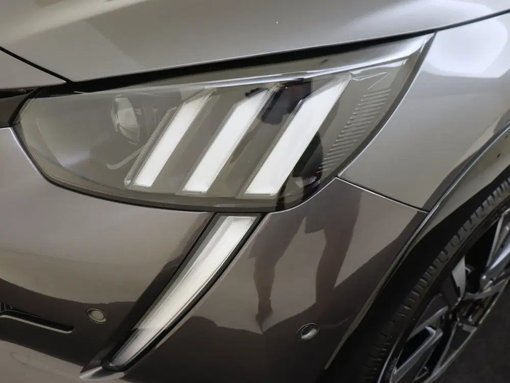 Peugeot 208 1.2 PureTech GT (bj 2022) uit 2022, foto 13