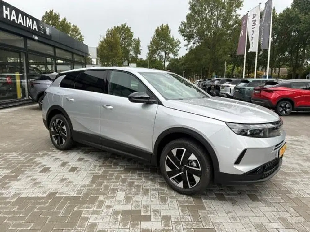 Opel Grandland 1.2 Turbo Hybrid Edition uit 2026, foto 3