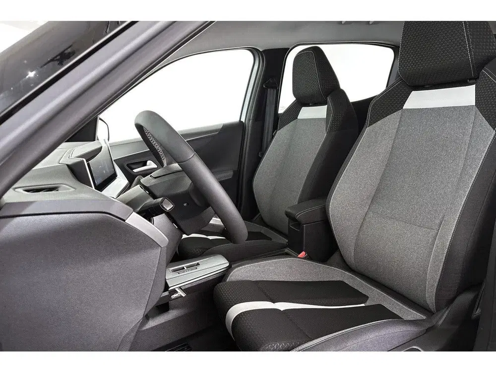 Opel Frontera 1.2 Turbo Hybrid GS Automaat Camera Apple uit 2025, foto 6