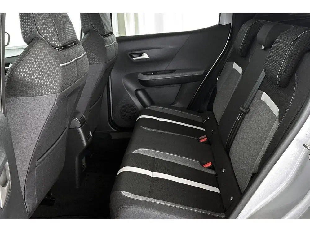 Opel Frontera 1.2 Turbo Hybrid GS Automaat Camera Apple uit 2025, foto 8