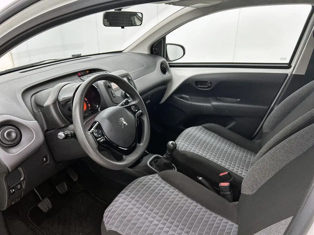 Peugeot 108 1.0 72pk Active uit 2021, foto 10