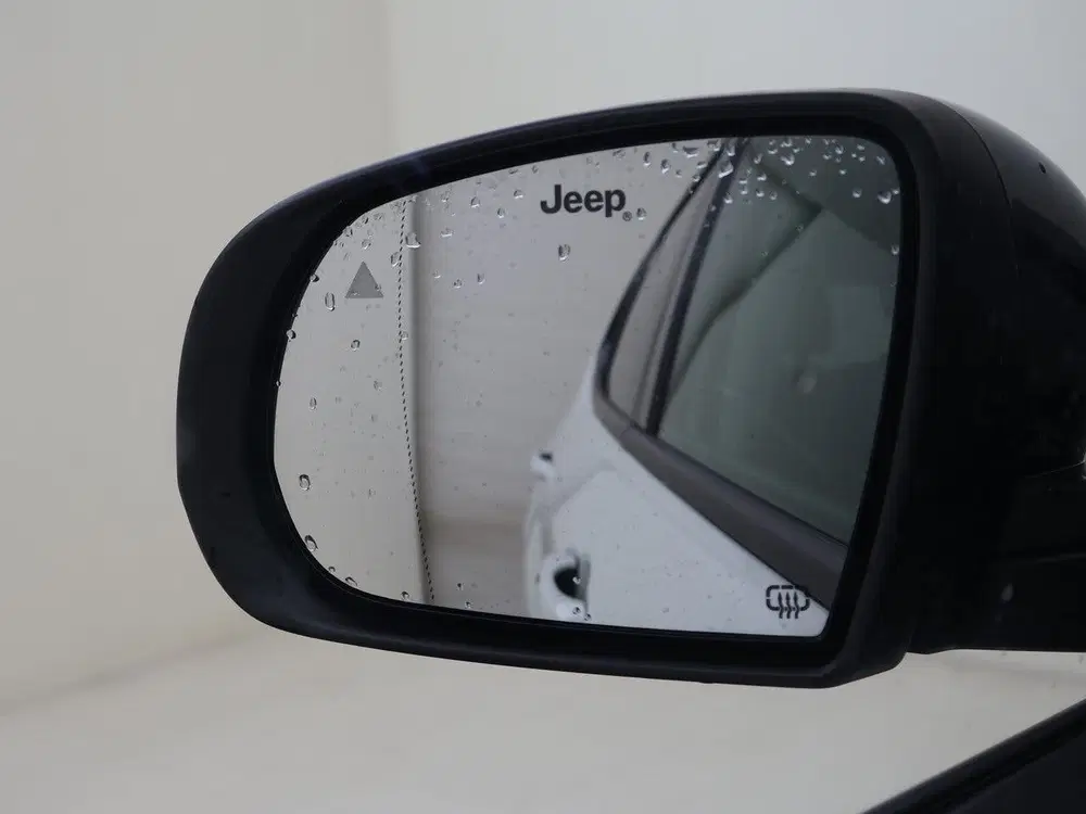 Jeep Compass 4xe 240PK Plug-in Hybrid Electric S Stoel uit 2022, foto 13
