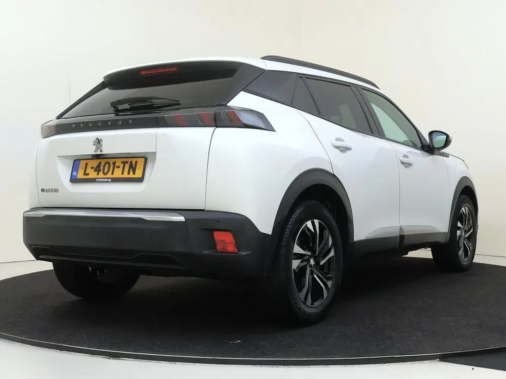 Peugeot 2008 EV Allure Pack 50 kWh SOH 90 uit 2021, foto 11