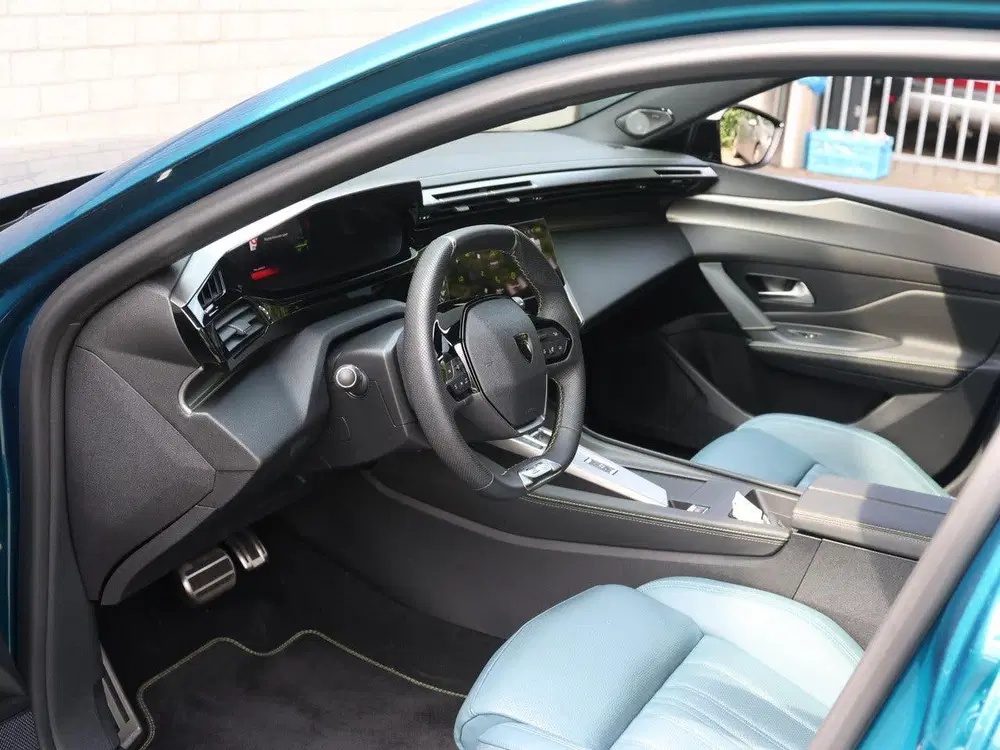 Peugeot 408 1.2 PureTech GT 130 EAT8 uit 2023, foto 10