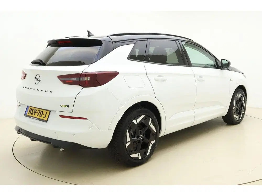 Opel Grandland 1.6 Turbo Plug-In Hybrid 300PK 4x4 GSe uit 2024, foto 2