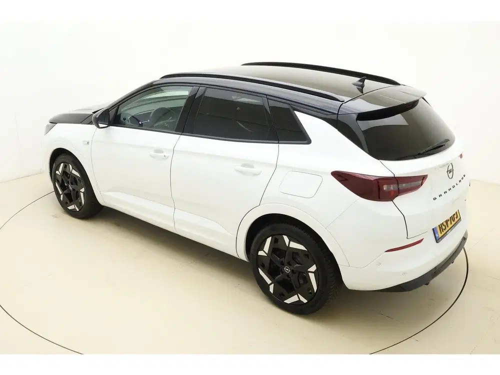 Opel Grandland 1.6 Turbo Plug-In Hybrid 300PK 4x4 GSe uit 2024, foto 4