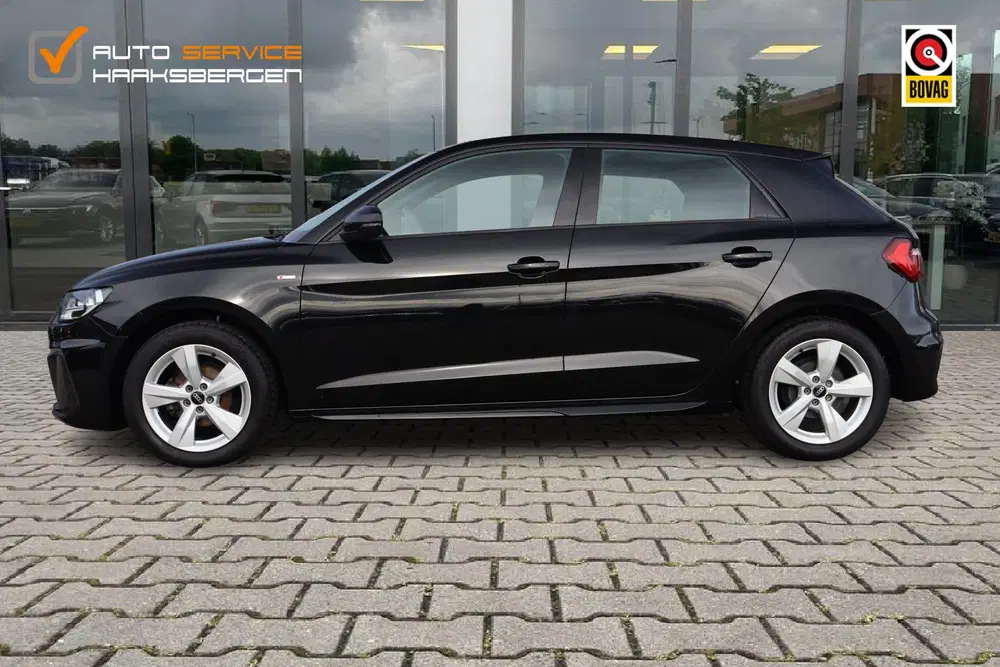 Audi A1 25 TFSI S-Line uit 2022, foto 2