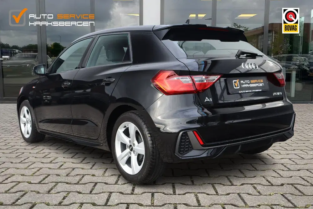 Audi A1 25 TFSI S-Line uit 2022, foto 3