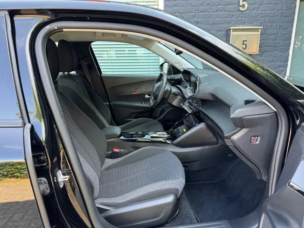 Peugeot 2008 EV Active pack + Led + Nav + Lmv Car play uit 2022, foto 13