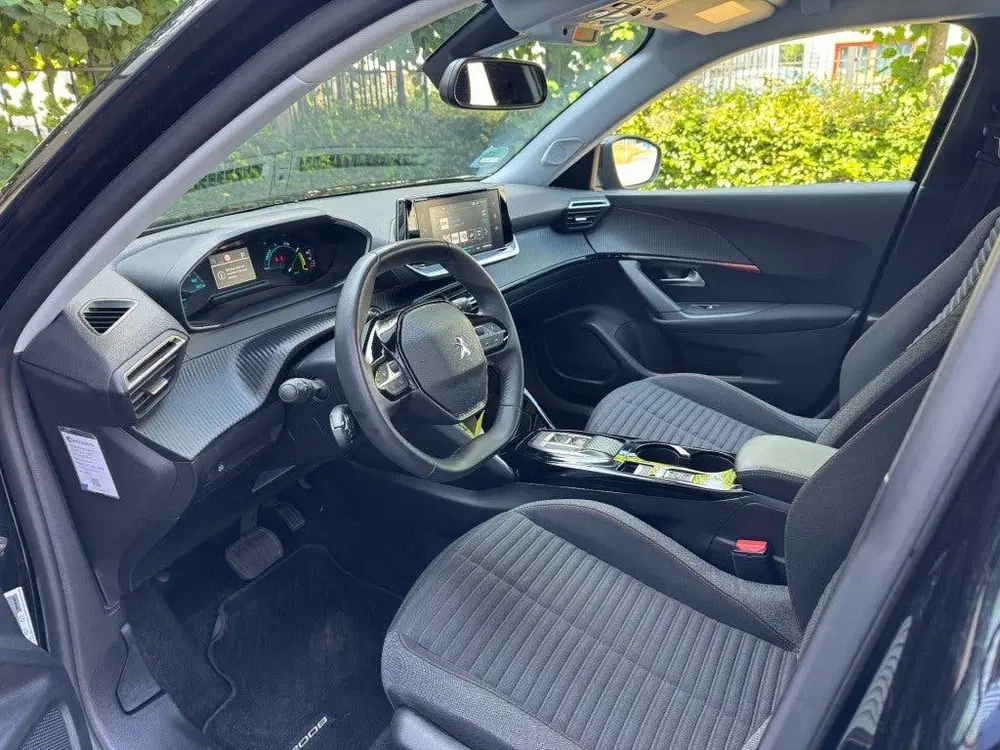 Peugeot 2008 EV Active pack + Led + Nav + Lmv Car play uit 2022, foto 14