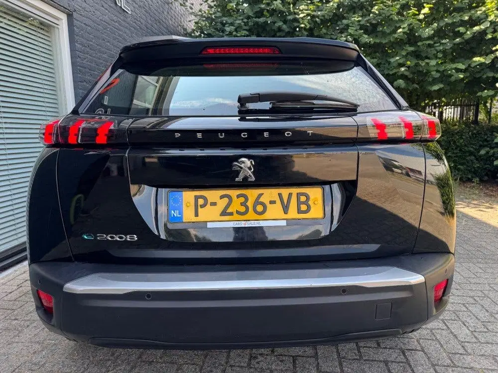 Peugeot 2008 EV Active pack + Led + Nav + Lmv Car play uit 2022, foto 6