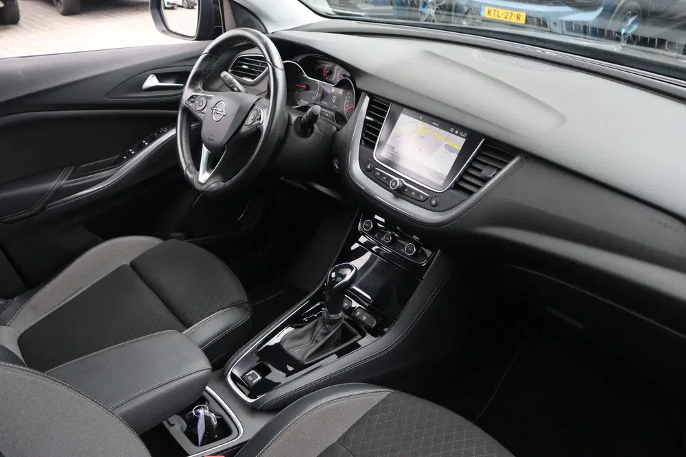 Opel Grandland 1.2 Turbo Business Executive uit 2019, foto 12