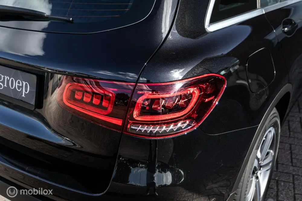Mercedes-Benz GLC Mercedes GLC-klasse 200 4MATIC Premium uit 2020, foto 12