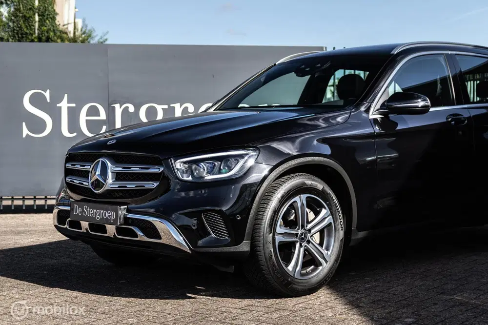 Mercedes-Benz GLC Mercedes GLC-klasse 200 4MATIC Premium uit 2020, foto 2