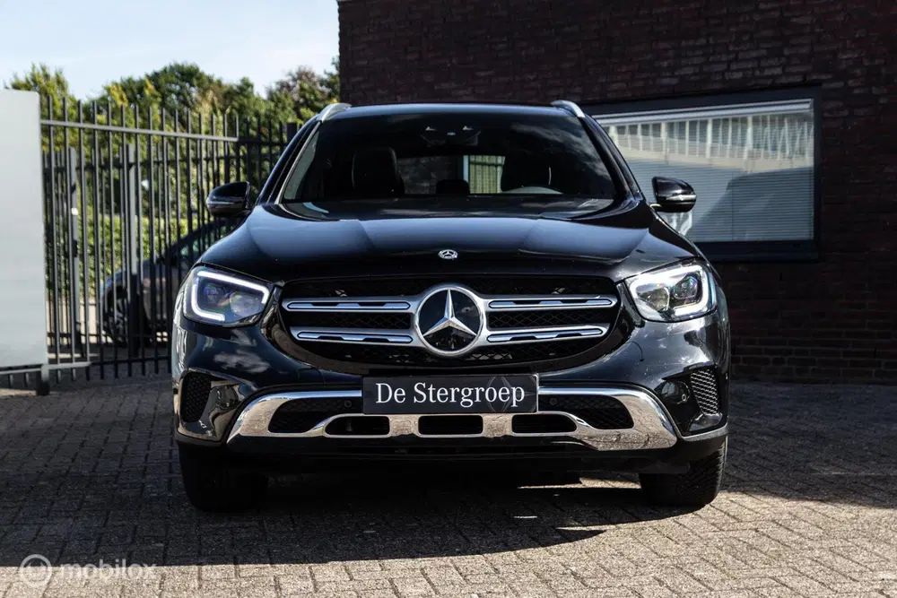 Mercedes-Benz GLC Mercedes GLC-klasse 200 4MATIC Premium uit 2020, foto 3
