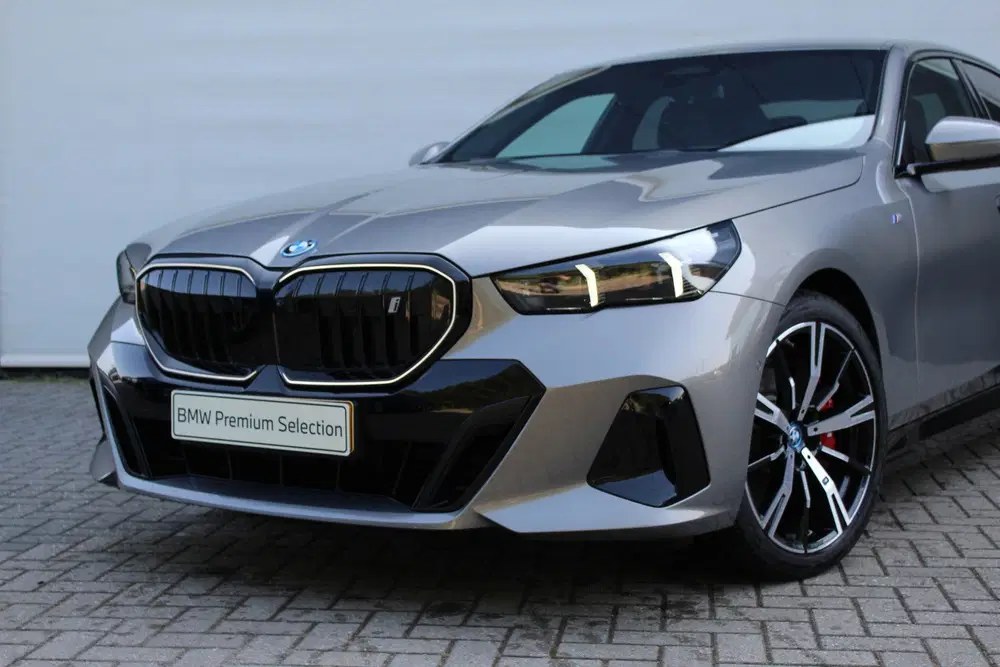 BMW i5 xDrive40 M Sport uit 2026, foto 14