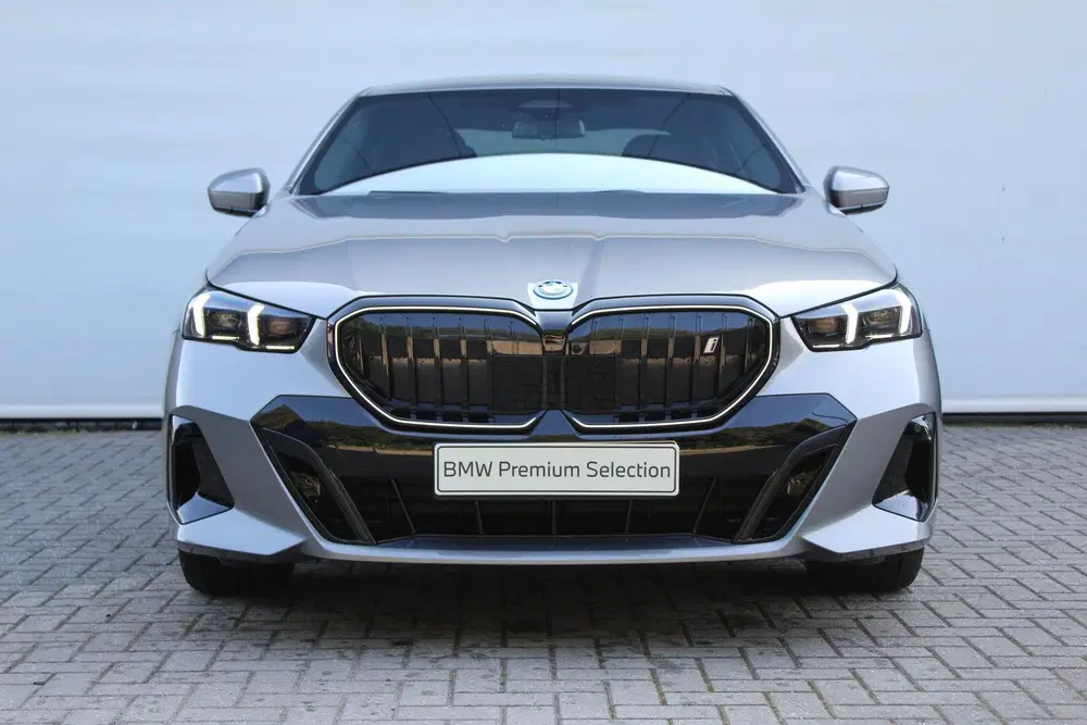 BMW i5 xDrive40 M Sport uit 2026, foto 4